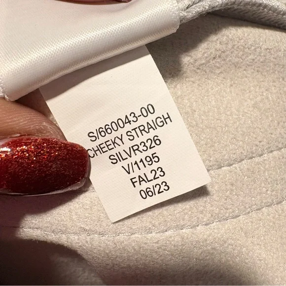 GAP Silver Jeans Cheeky Straight High Rise Faux Leather Coated Size 26/2 - Picture 12 of 12